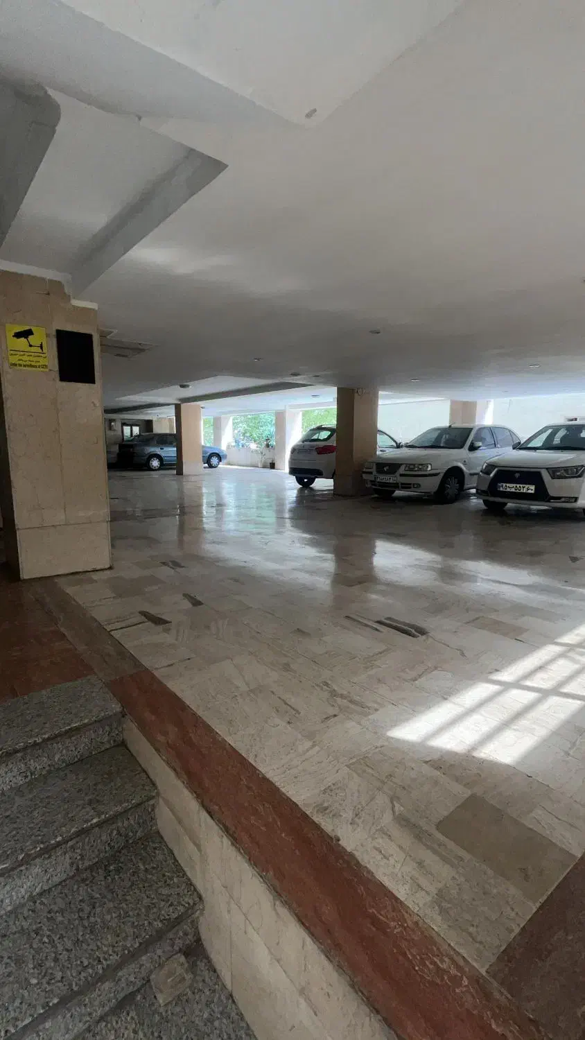 81 متر * با پارکـینـگ آسانـسـور * آذربایجان جمهوری|فروش آپارتمان|تهران, جمهوری|دیوار