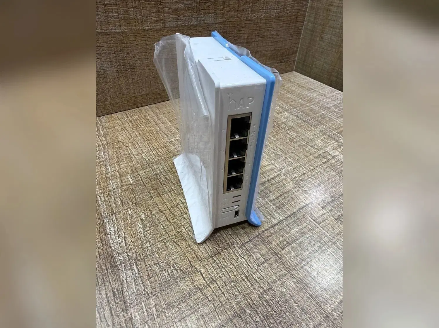 روتر میکروتیک MikroTik hAP lite چهار پورت|مودم و تجهیزات شبکه|تبریز, |دیوار
