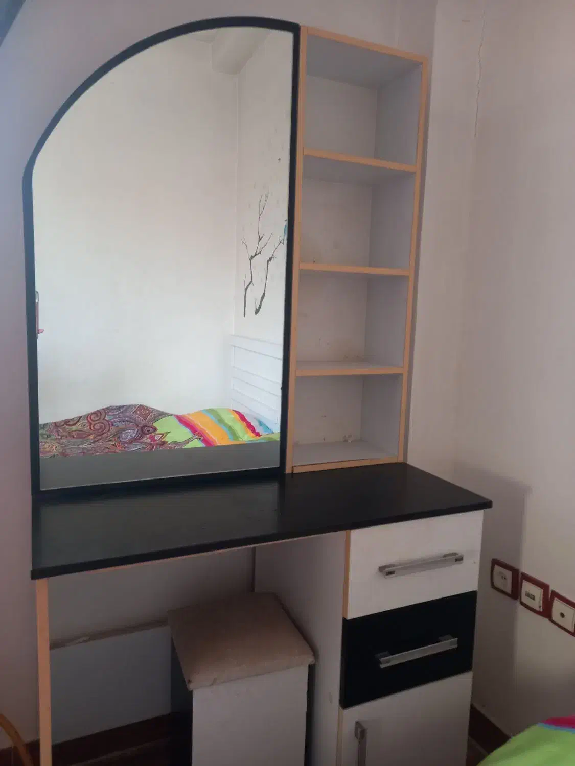 میز ارایش|مبلمان خانگی و میز عسلی|رشت, بیجارپس|دیوار