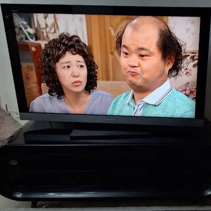 تلویزیون ۴۶اینچ سونی ژاپن|تلویزیون و پروژکتور|تهران, قلهک|دیوار