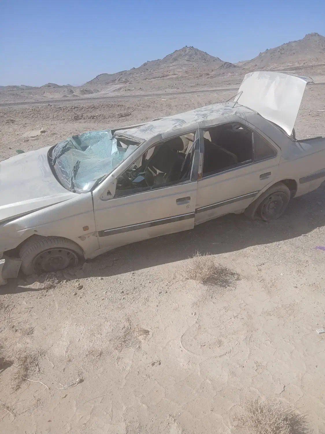 ماشین پژو پرشیا تصادفی|خودرو سواری و وانت|زاهدان, |دیوار