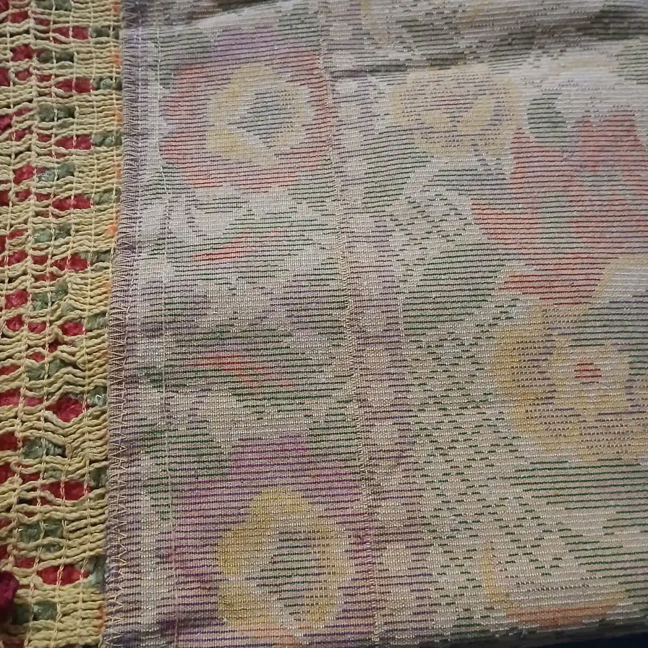 روتختی عتیقه|کلکسیون اشیاء عتیقه|قم, میرزائیه|دیوار