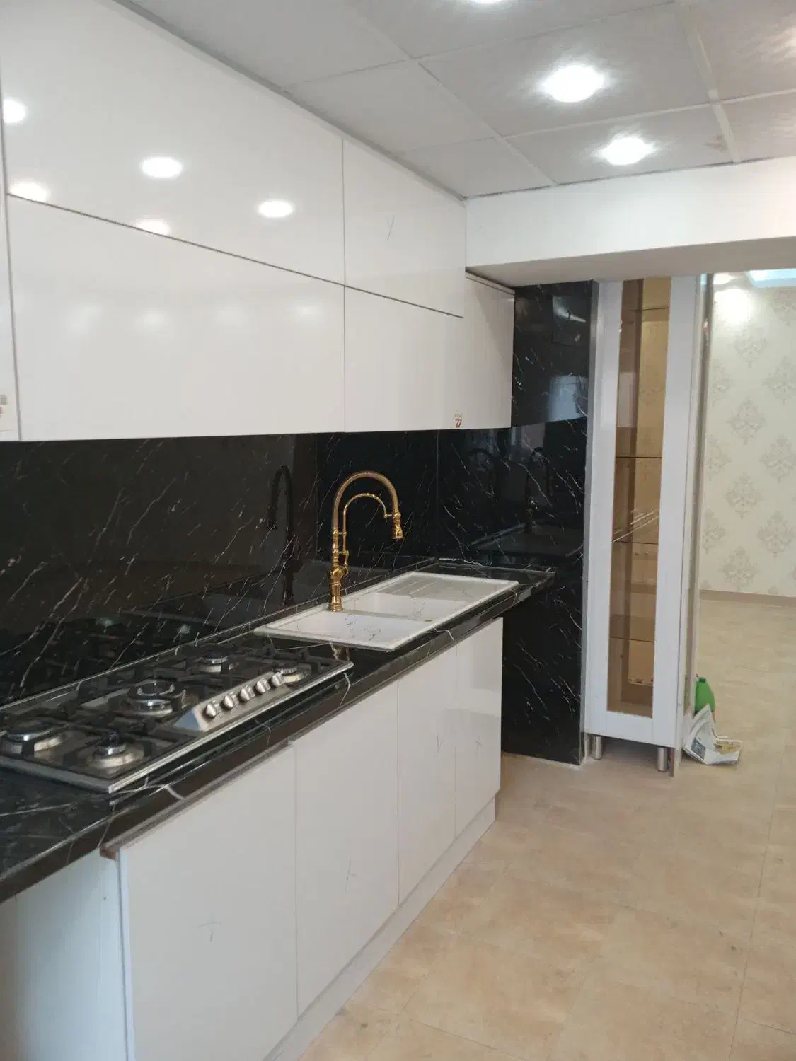 شرکت‌خدماتی‌ونظافتی‌یاس‌نظافت‌راه‌پله‌مشاعات‌منزل|خدمات نظافت|باقرشهر, |دیوار