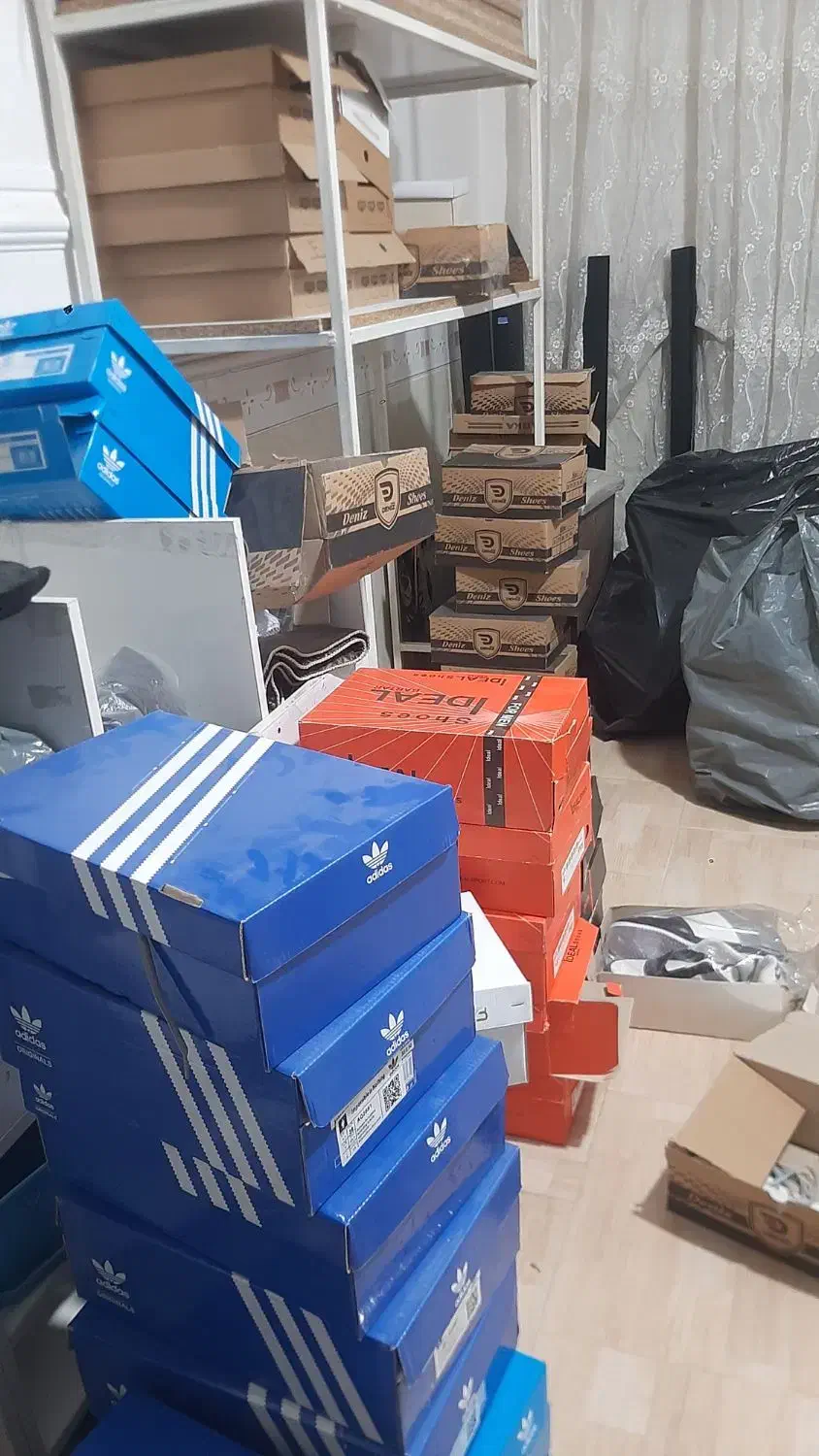 کفش کیف دمپایی به قیمت فاکتور خرید|کیف، کفش، کمربند|بوئین زهرا, |دیوار