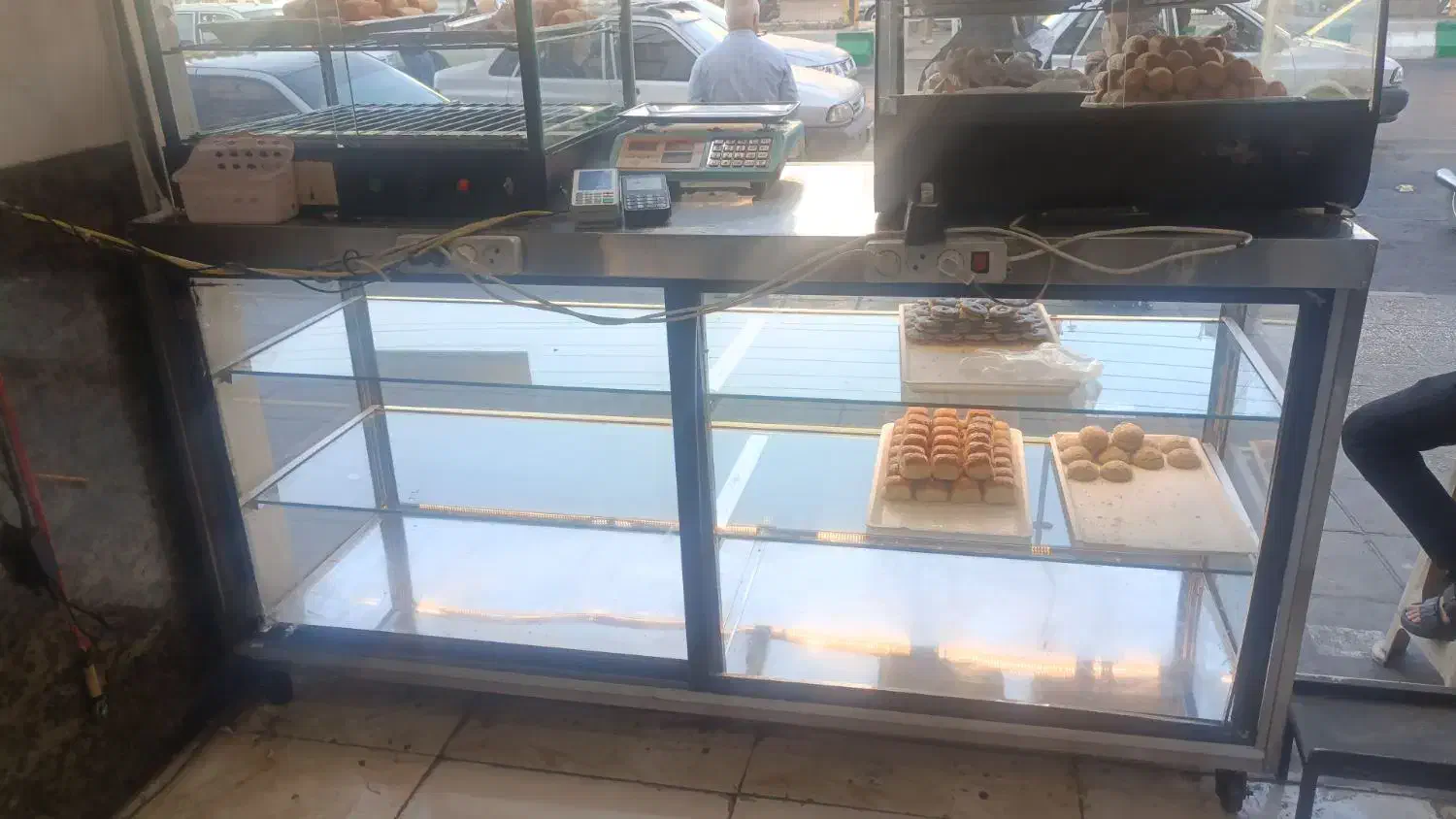 ویترین شیرینی|فروشگاه و مغازه|ورامین, ورامین|دیوار