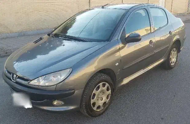 پژو۲۰۶ صندوقدار وی۸ (فول) مدل۹۳ تمیز|خودرو سواری و وانت|رفسنجان, |دیوار