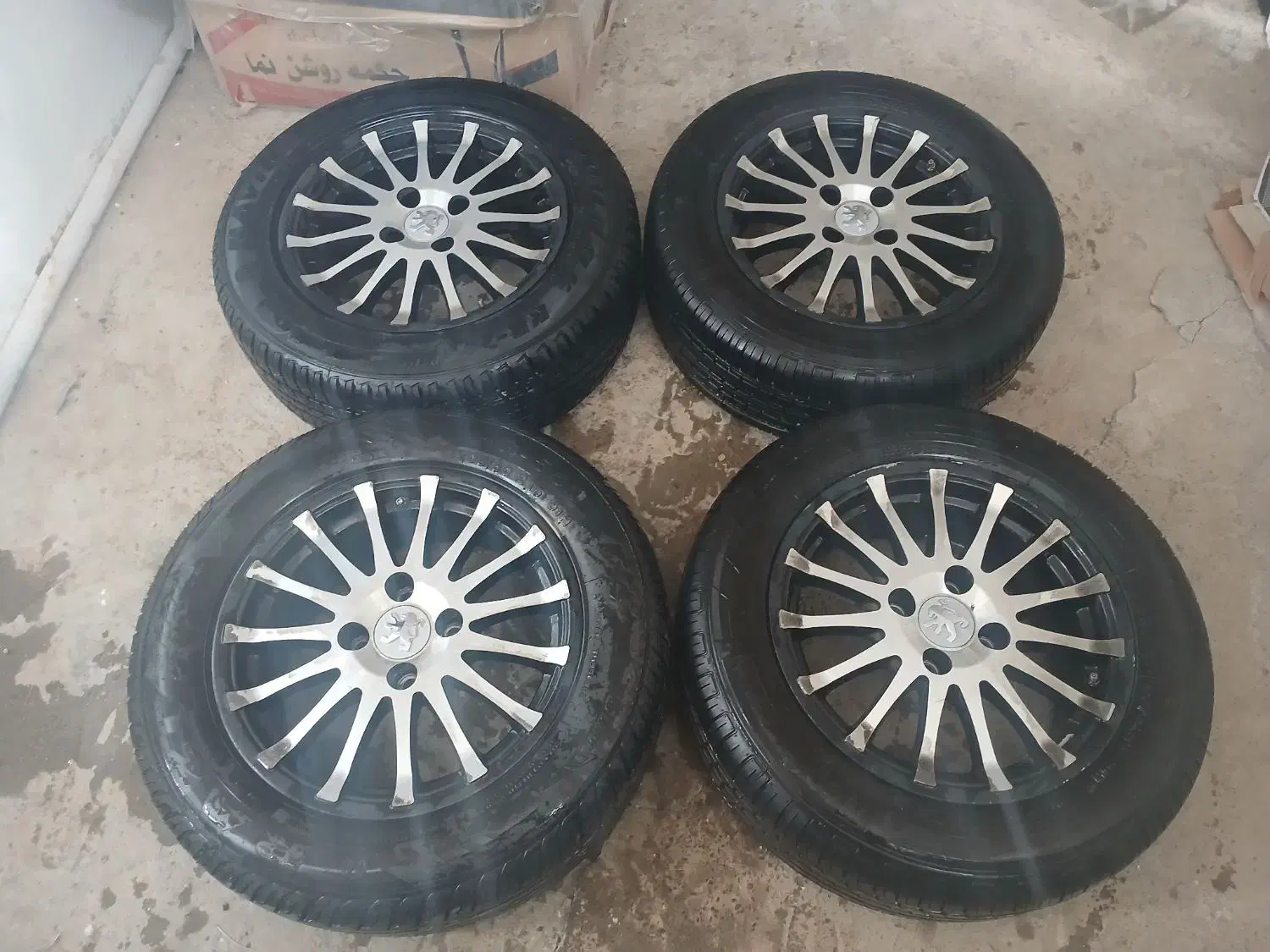 رینگ و لاستیک زیرصفری امپ۴ خروجی با۴عددباندپایونیر|قطعات یدکی و لوازم جانبی|باخزر, |دیوار