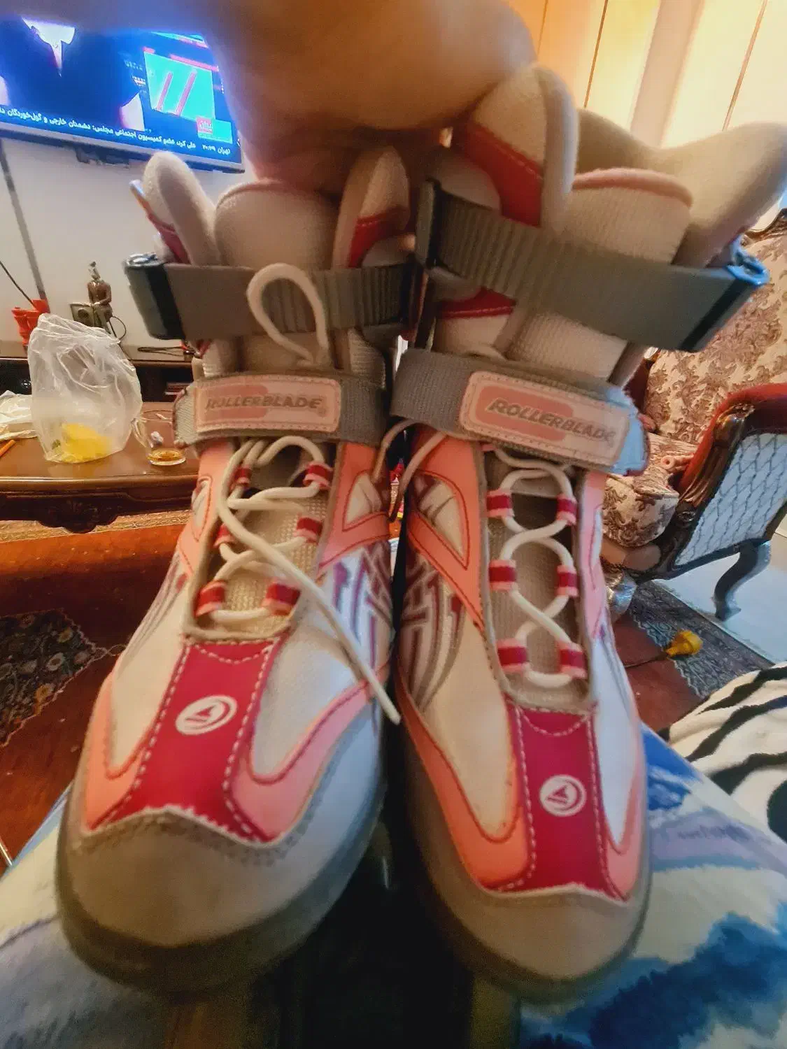 اسکیت رولربلید|دوچرخه، اسکیت، اسکوتر|پرند, فاز ۱|دیوار