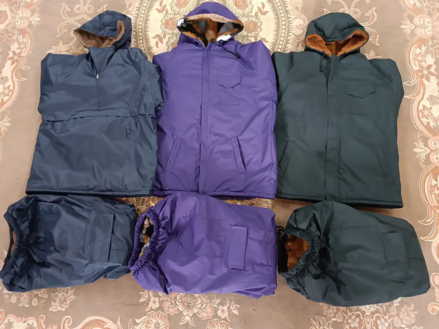 بادگیرضدآب|لباس|مشهد, طبرسی شمالی|دیوار