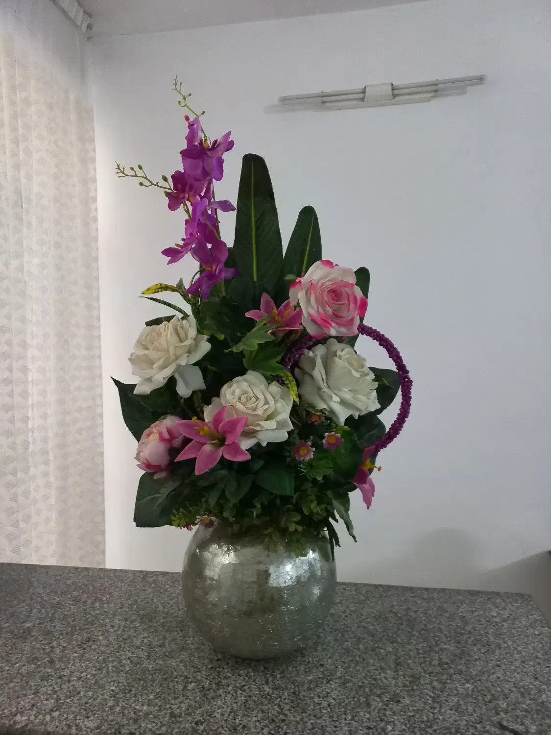 گل مصنوعی با گلدون طرح تَرَک|گل مصنوعی|مشهد, شهرک بهارستان|دیوار