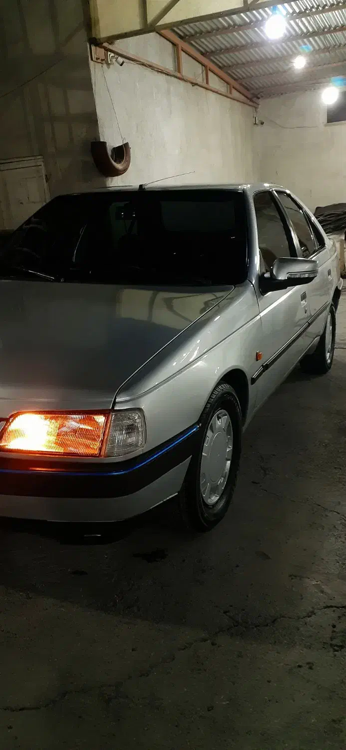 پژو ۴۰۵ نقره ای متالیک|خودرو سواری و وانت|مهدی شهر, |دیوار