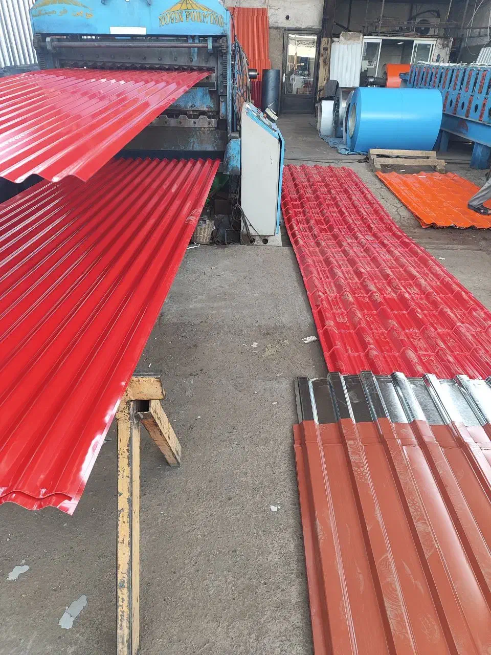 ورق گالوانیزه شیروانی رنگی ساده کرکره ذوزنقه سفال|عمده‌فروشی|تهران, ولنجک|دیوار