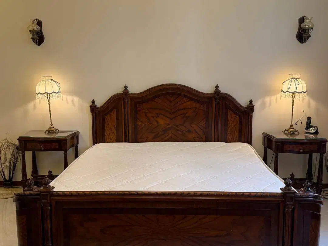 آباژور بزنزی خارجی وارداتی|چراغ خواب و آباژور|تهران, پاسداران|دیوار