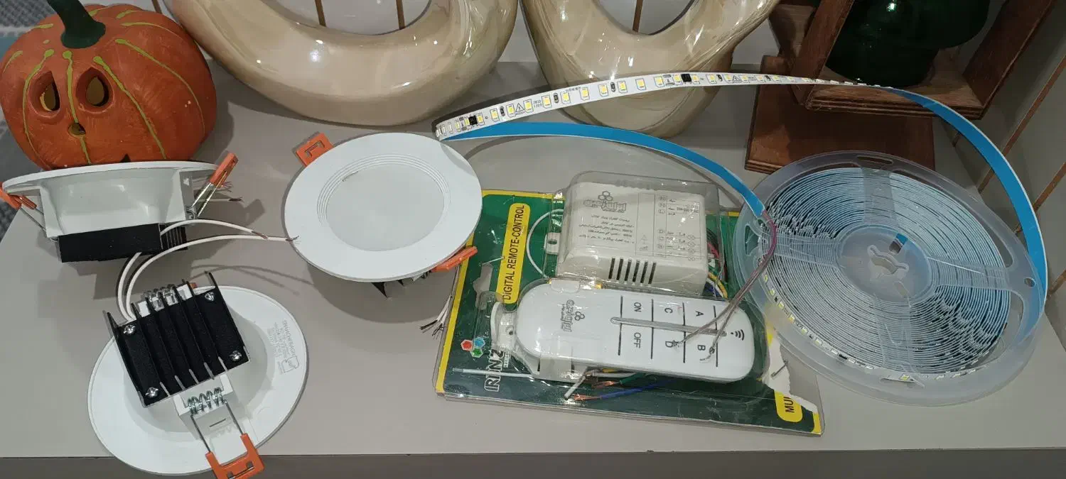 لامپ هالوژن نو نو ارزون|ریسه و چراغ تزئینی|زنجان, |دیوار