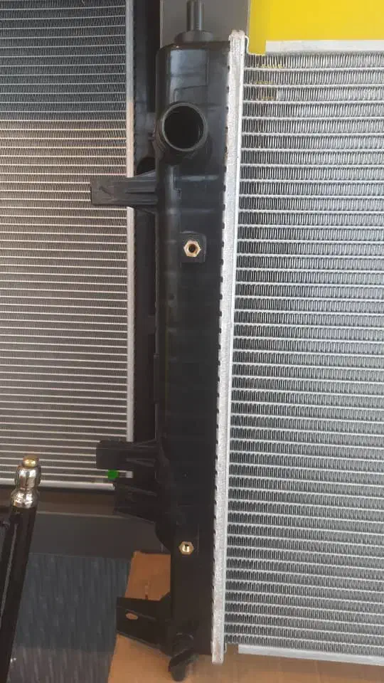 رادیاتور و اگزوز به همراه نصب و تعویض|قطعات یدکی و لوازم جانبی|قرچک, پارس سرام|دیوار