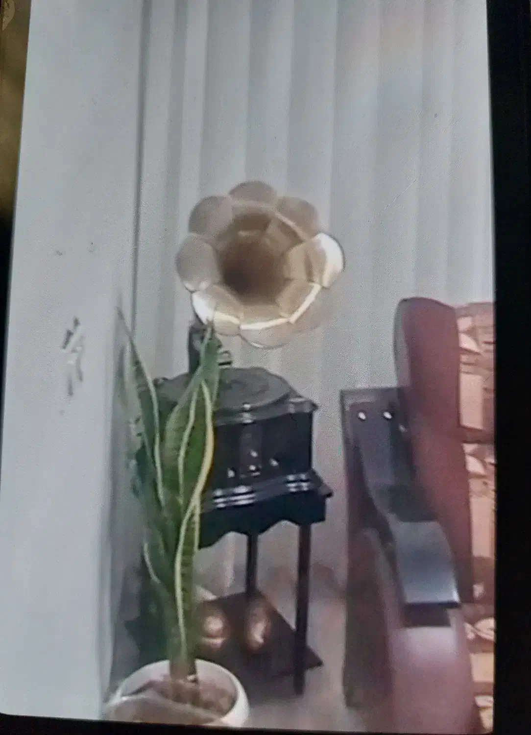 دستگاه گرامافون|سیستم صوتی خانگی|بم, |دیوار