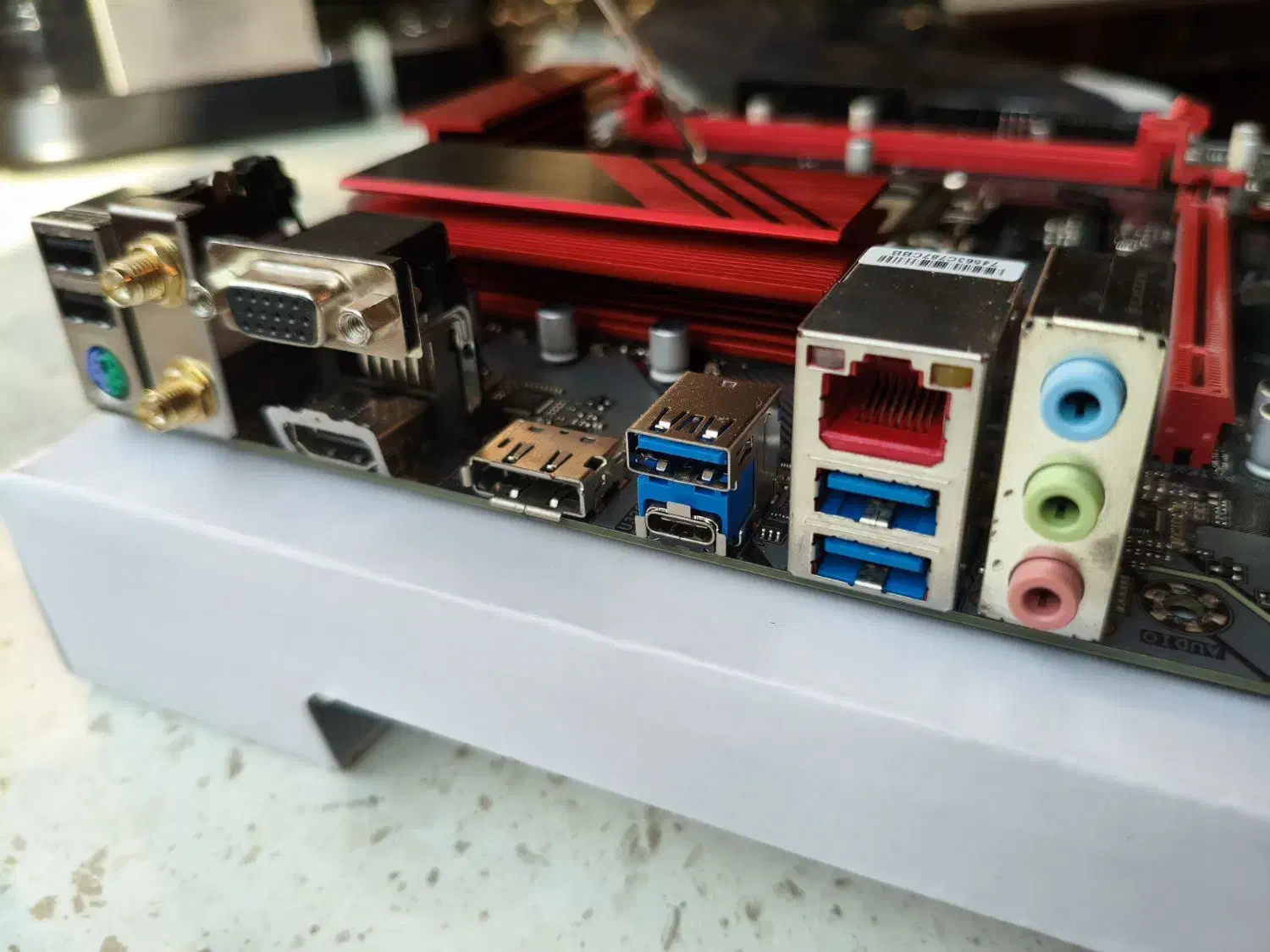 مادربرد وای فای Gigabyte GAMING AC DDR5 با گارانتی|قطعات و لوازم جانبی رایانه|رشت, کاکتوس|دیوار