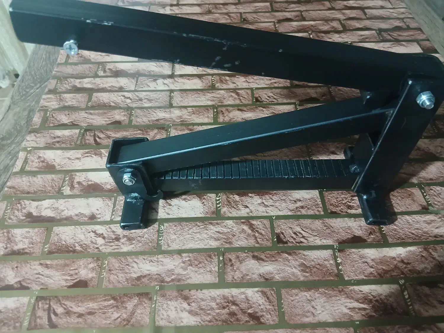 گردو شکن|ظروف پخت‌وپز|سنندج, |دیوار