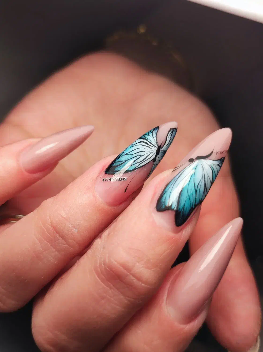 استخدام دستیار ناخن|استخدام درمانی، زیبایی، بهداشتی|تبریز, |دیوار