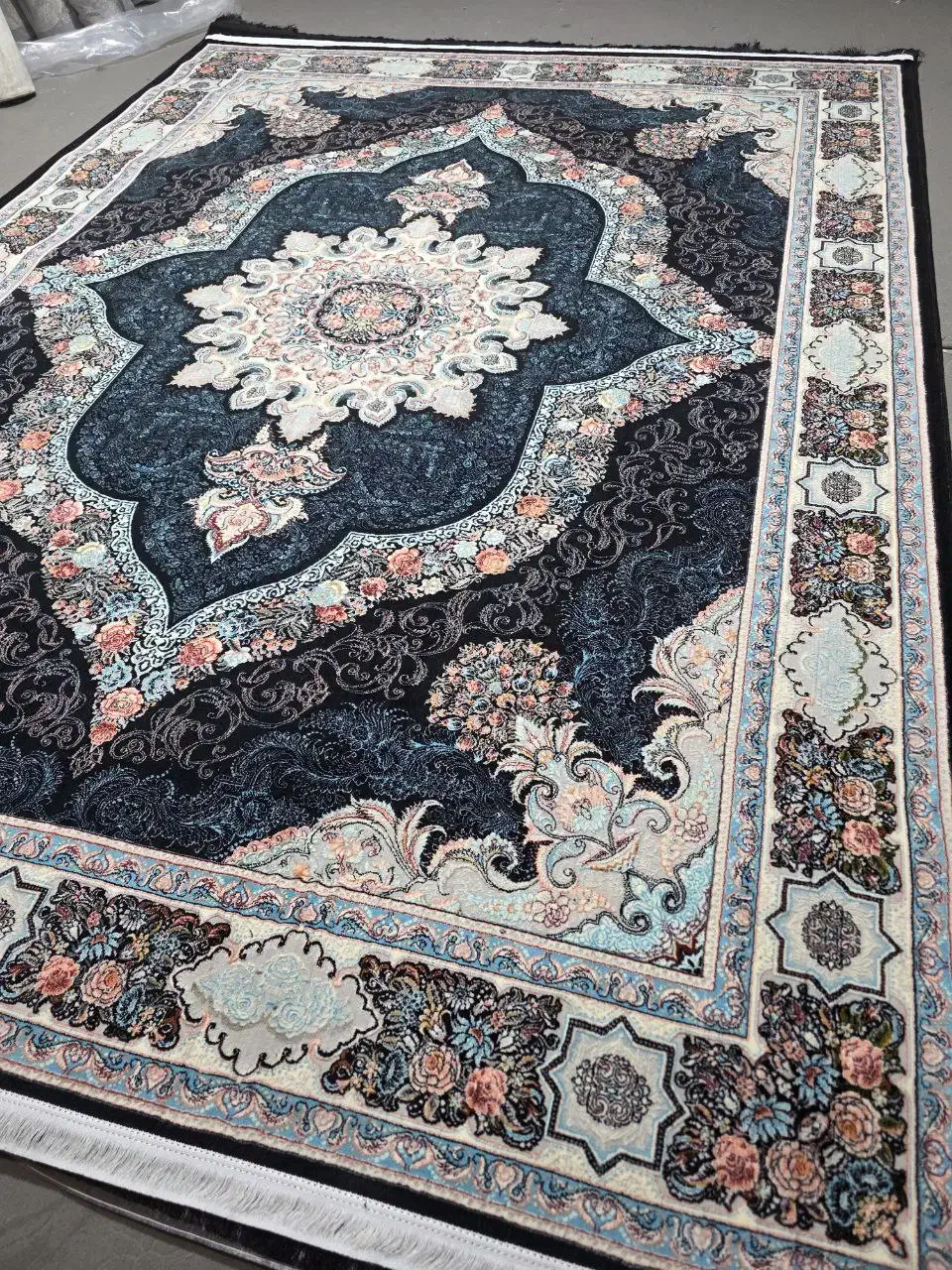 فرشتو باتضمین قیمت تو فاکتور بگیرتکی وعمده|فرش|ایوانکی, |دیوار