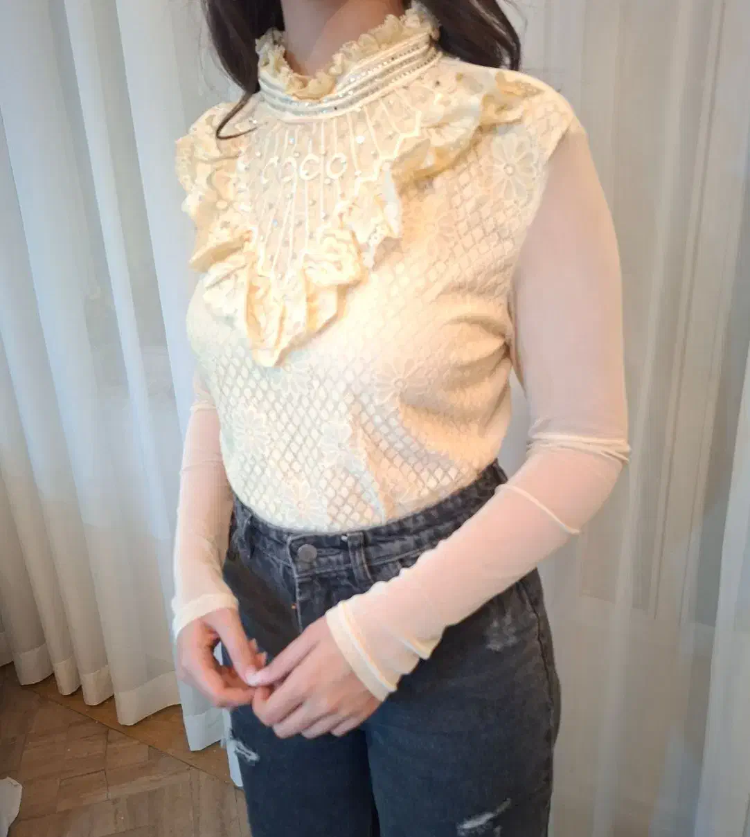 گلیم گبه و شومیز مجلسی گیپور مناسب عروس ۳۶ تا ۴۰|گلیم، جاجیم، گبه|کرج, مهرویلا جنوبی|دیوار