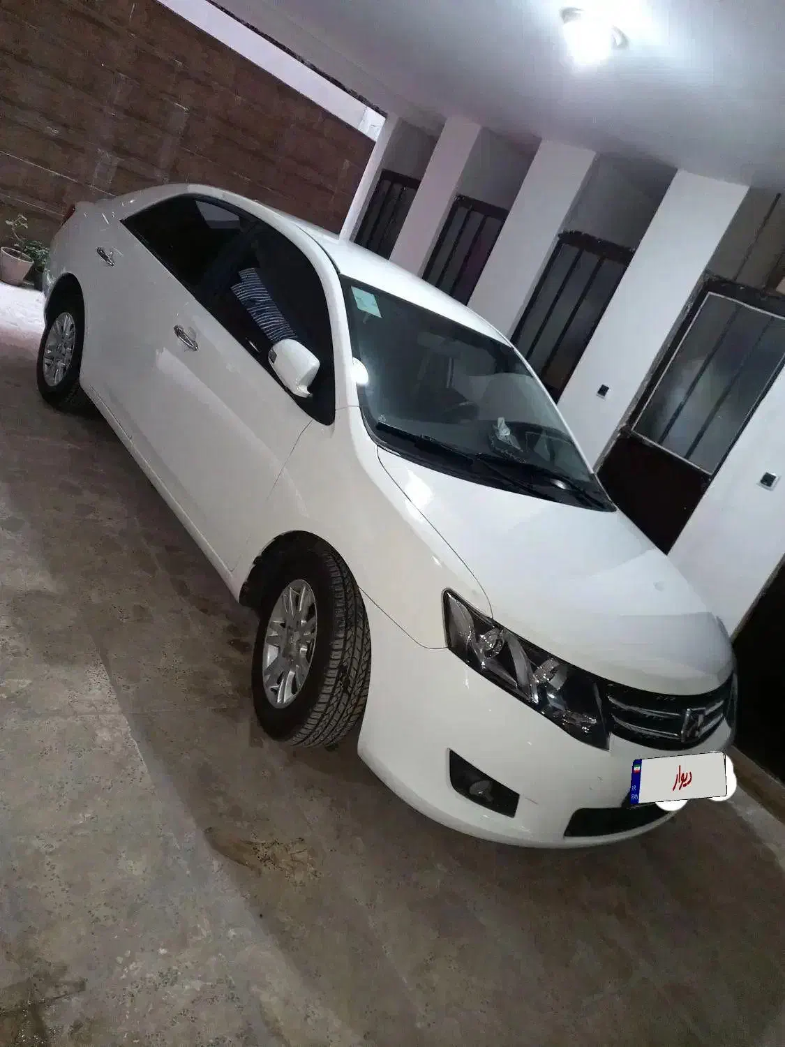 آریو دنده ای مدل ۹۷|خودرو سواری و وانت|رشت, حسین آباد|دیوار