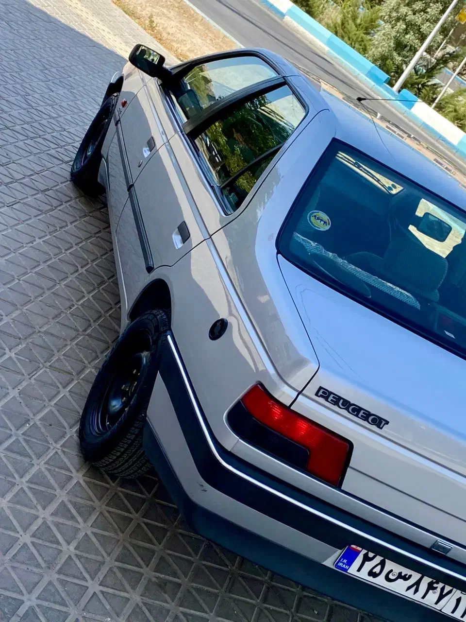 پژو405مدل86عتیقه130تاکارتمام فابریک|خودرو سواری و وانت|خمینی‌شهر, |دیوار