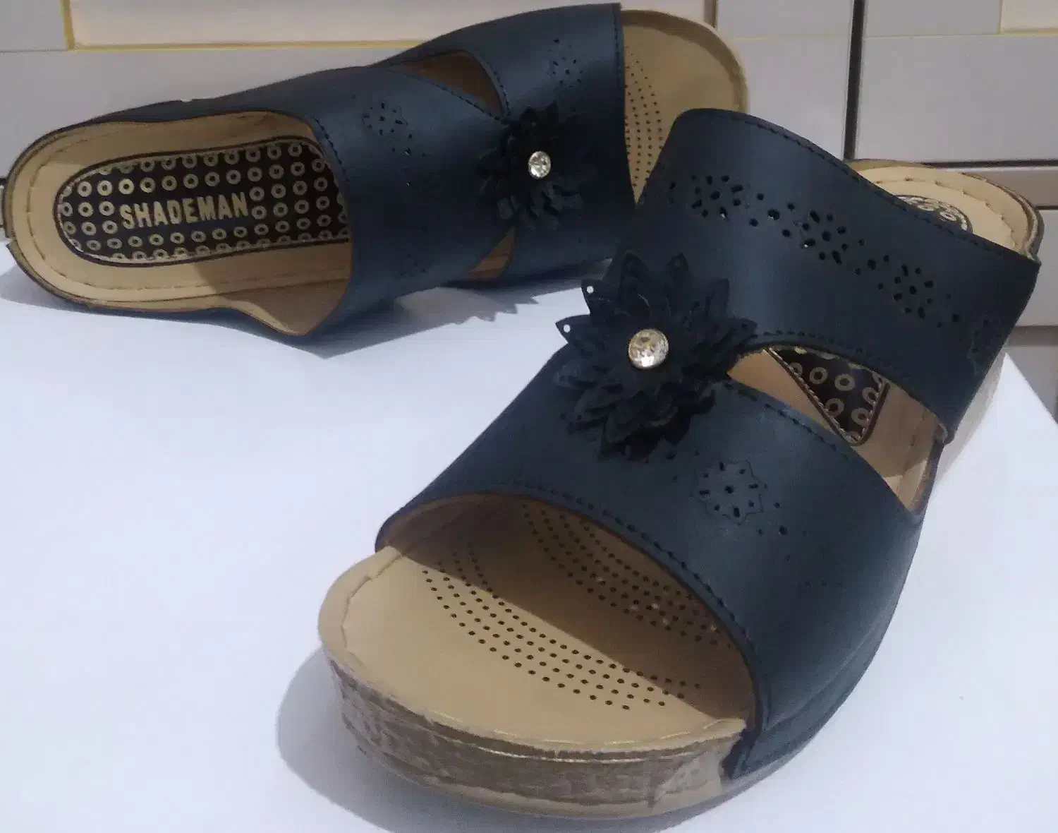 کفش ودمپایی|کیف، کفش، کمربند|ساوه, |دیوار