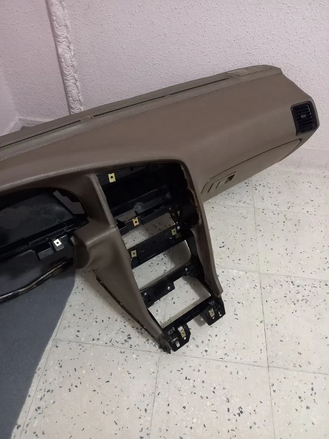 داشپورت کرم قدیم اصلی|قطعات یدکی و لوازم جانبی|کرمانشاه, |دیوار