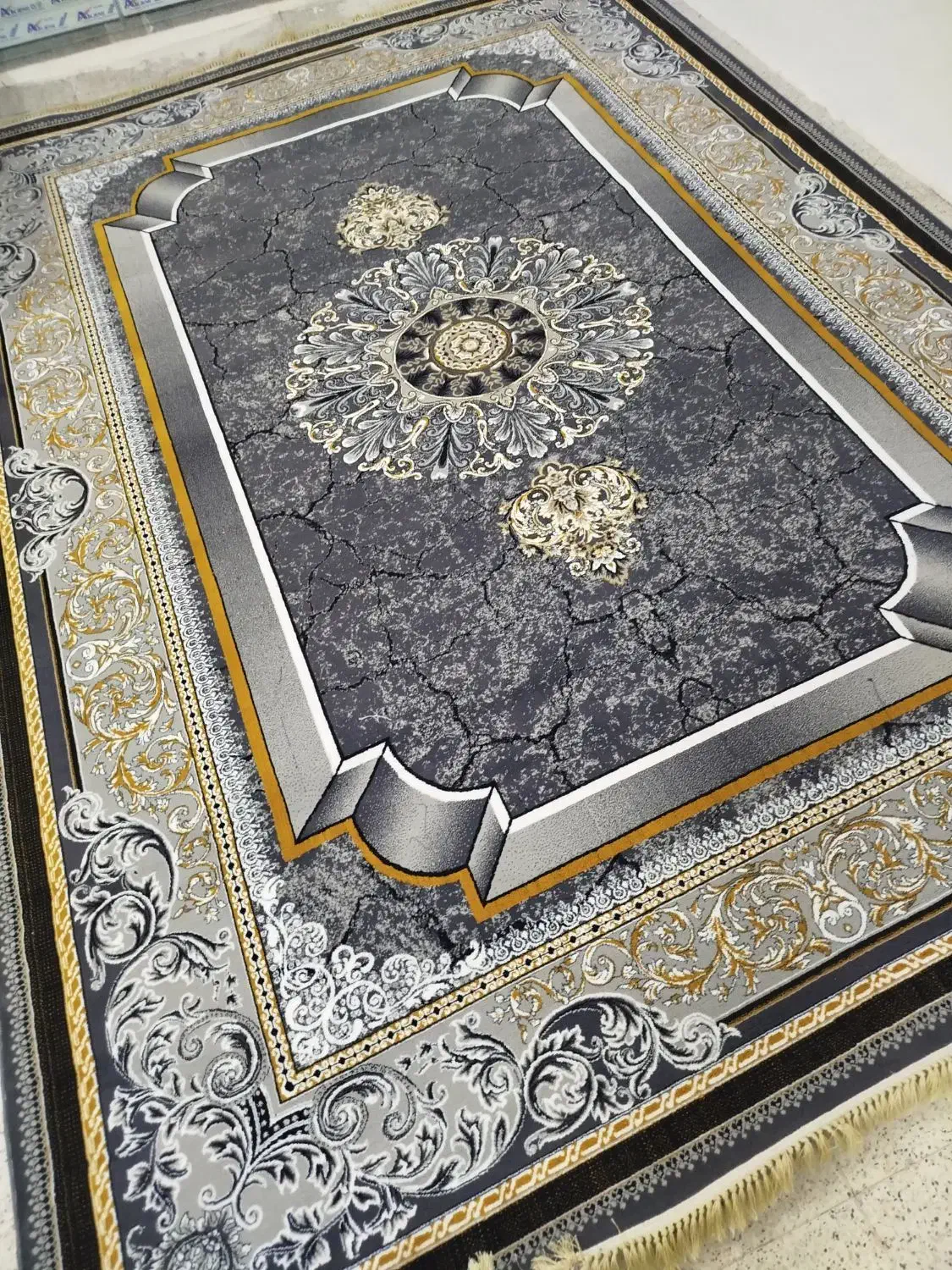 چند جفت فرش ۱۰۰۰ شانه تراکم ۳۰۰۰ بسیار پرگوشت|فرش|مشهد, مصلی (کارمندان اول)|دیوار