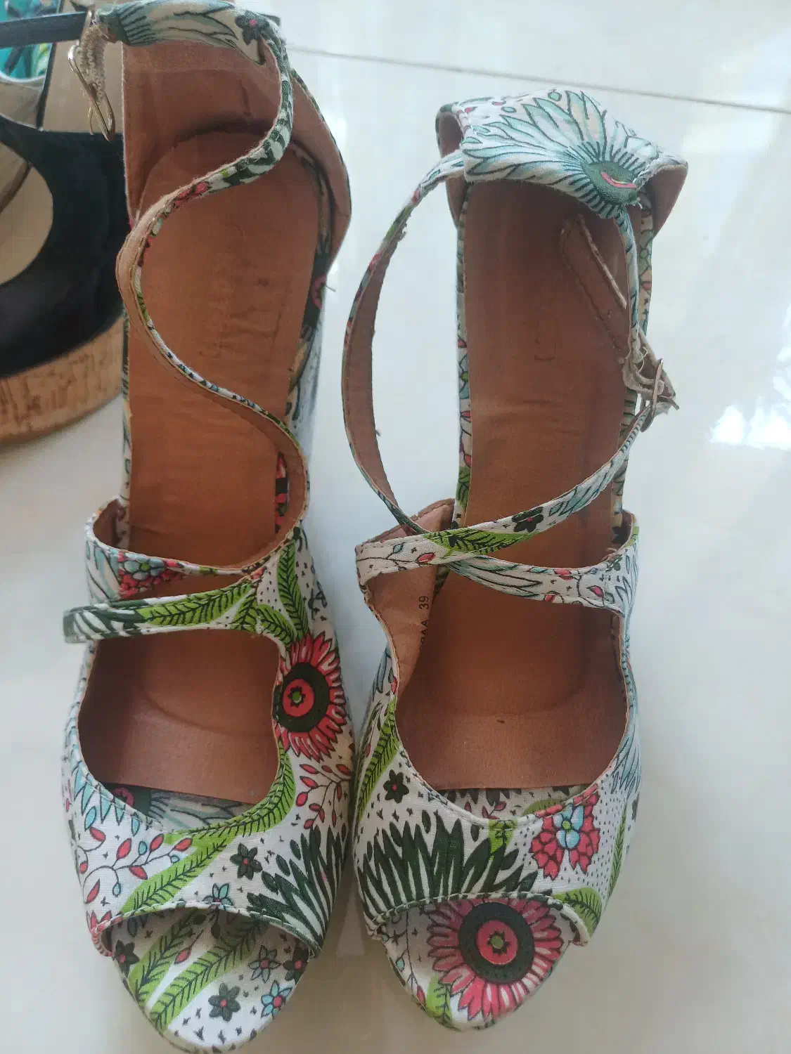 کفش مارک|کیف، کفش، کمربند|اصفهان, باغ کاران|دیوار