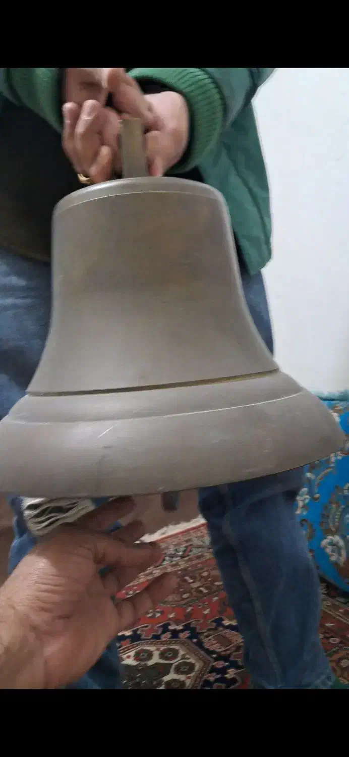 ناقوس باقدمت ۲۰۰ سال|کلکسیون اشیاء عتیقه|آبادان, |دیوار