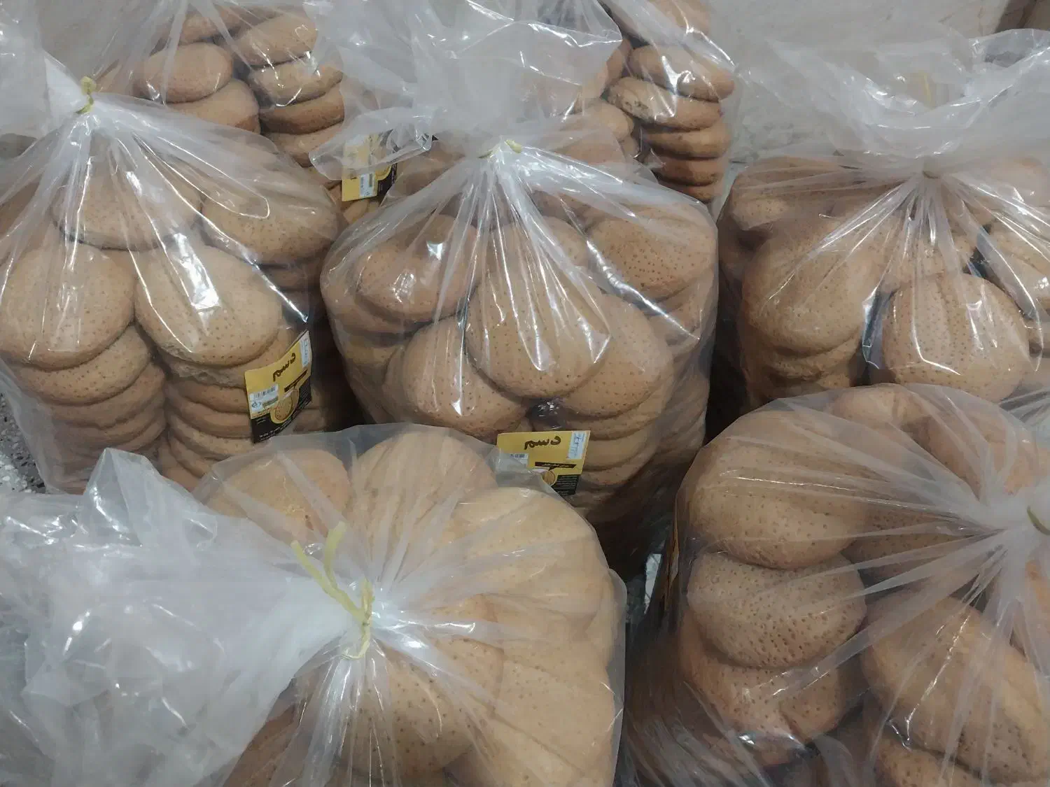 پخش و توزیع کلوچه زنجبیلی بیرجند|عمده‌فروشی|نیشابور, هفده شهریور|دیوار