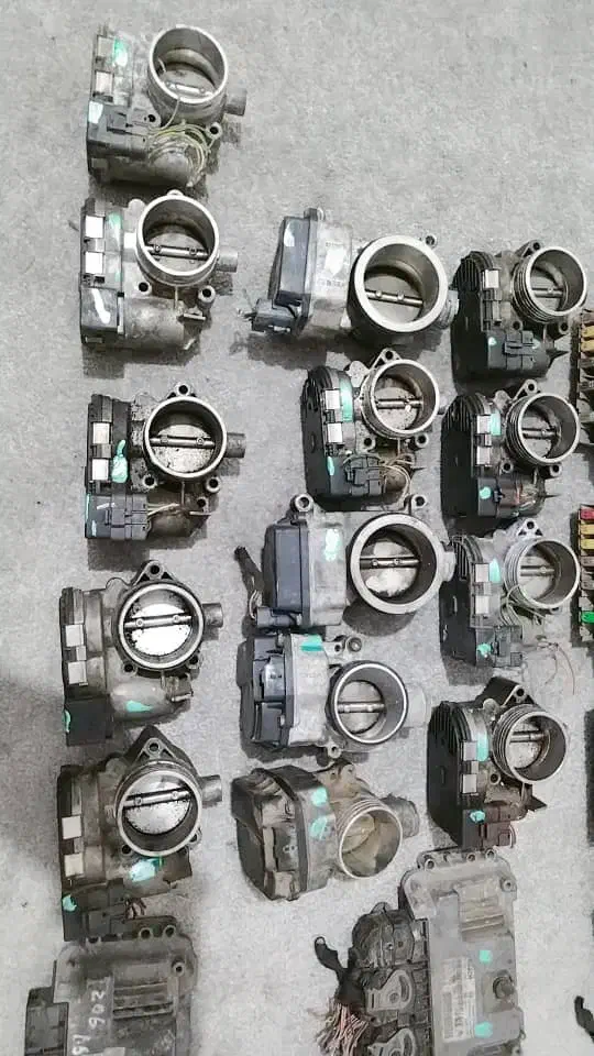 دریچه گاز وپدال گاز برق انواع ایسیو سنسور اکسیژن|خدمات موتور و ماشین|بندرعباس, |دیوار