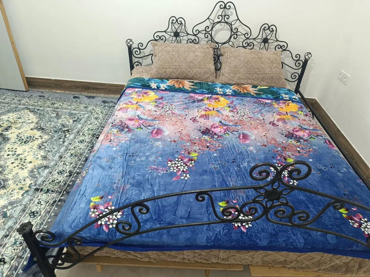 سوئیت اجاره‌ای شبی 500تومان هرشب لوکس بهتر از هتل|اجارهٔ کوتاه‌مدت آپارتمان و سوئیت|شیراز, گویم|دیوار