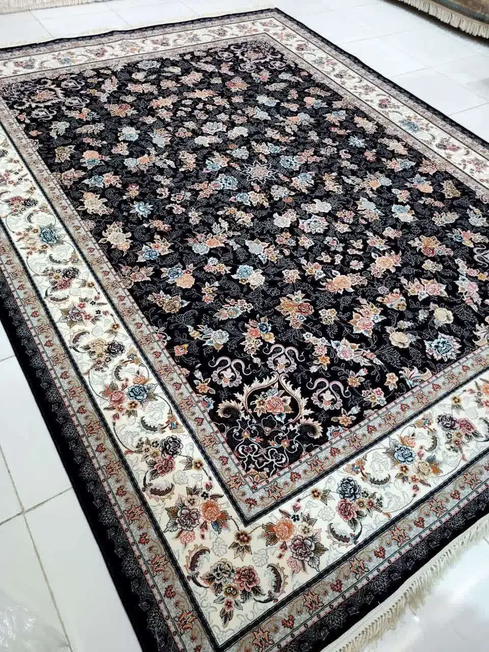 انواع فرش به قیمت درب کارخانه|فرش|قم, آزادگان|دیوار