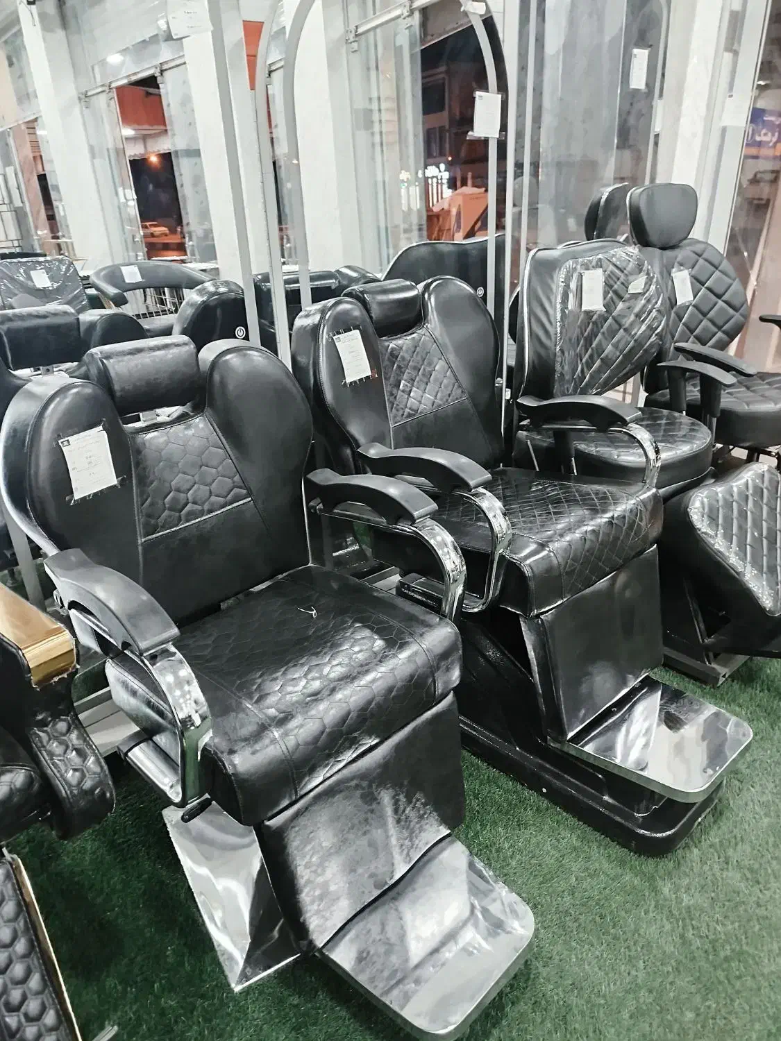 صندلی اصلاح کادوس معمولی و پدالی زرکالا|آرایشگاه و سالن‌های زیبایی|یاسوج, |دیوار