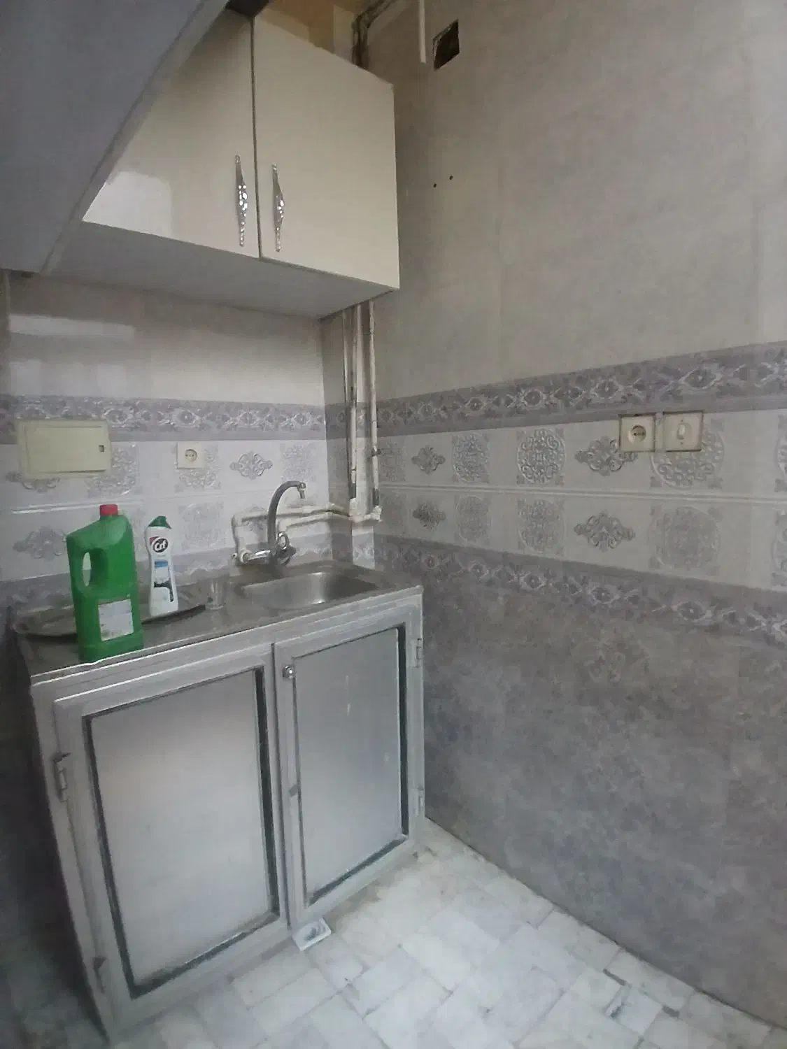 پارک گلنما2طبقه دربستی110مترمناسب سکونت وکار