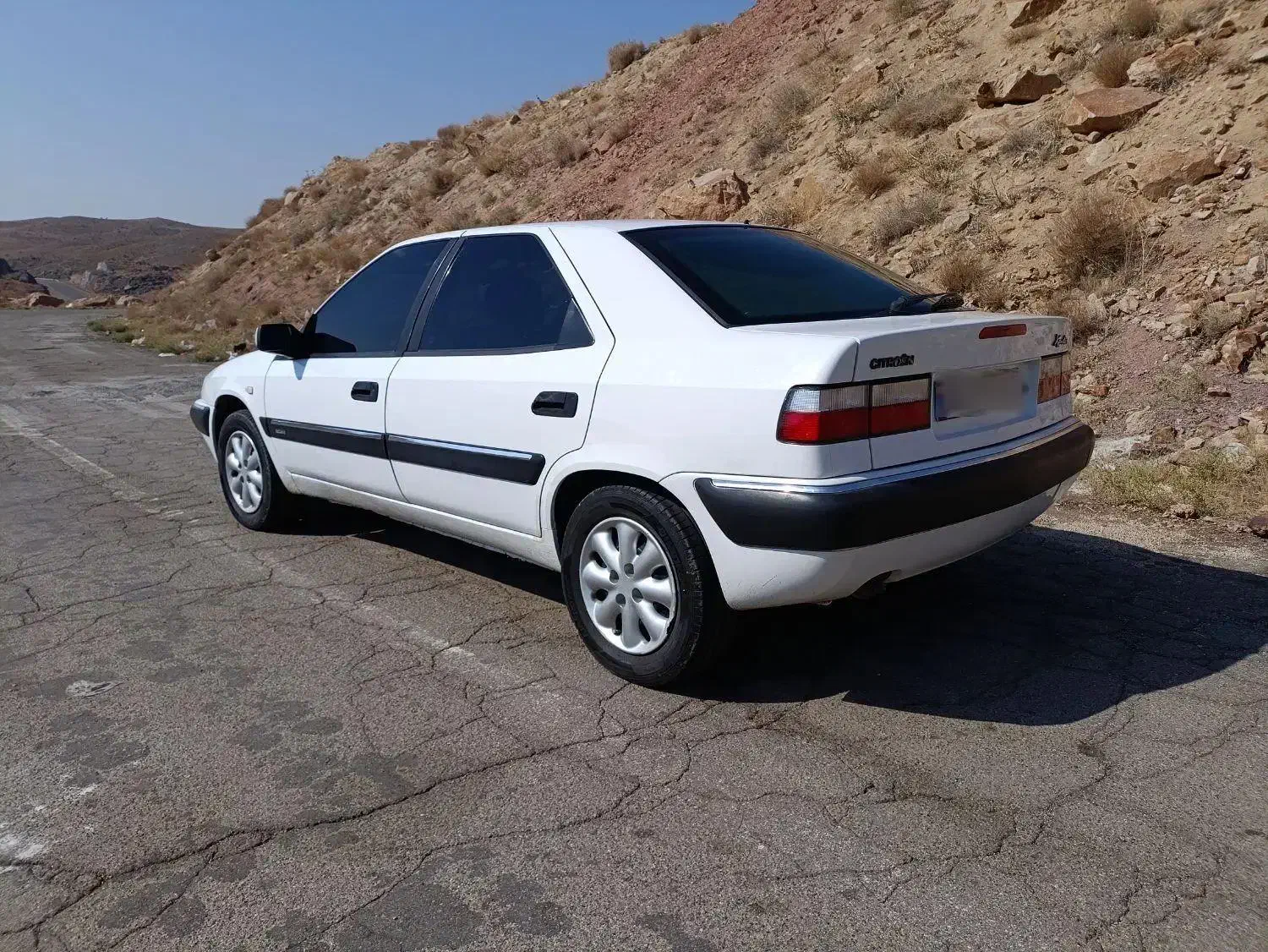 زانتیا|خودرو سواری و وانت|شیراز, سیلو|دیوار