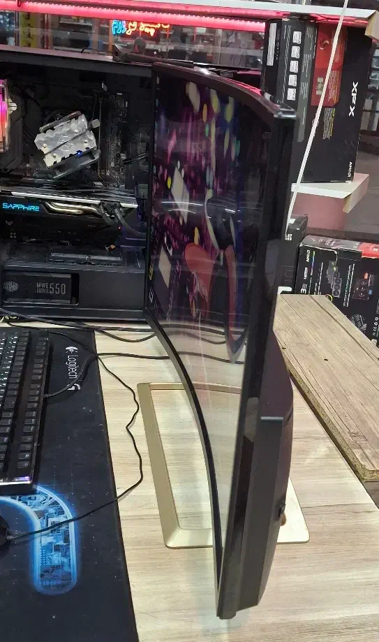 مانیتور خمیده ایسوس ۳۲ اینچ مدل VA326HR|قطعات و لوازم جانبی رایانه|زاهدان, |دیوار