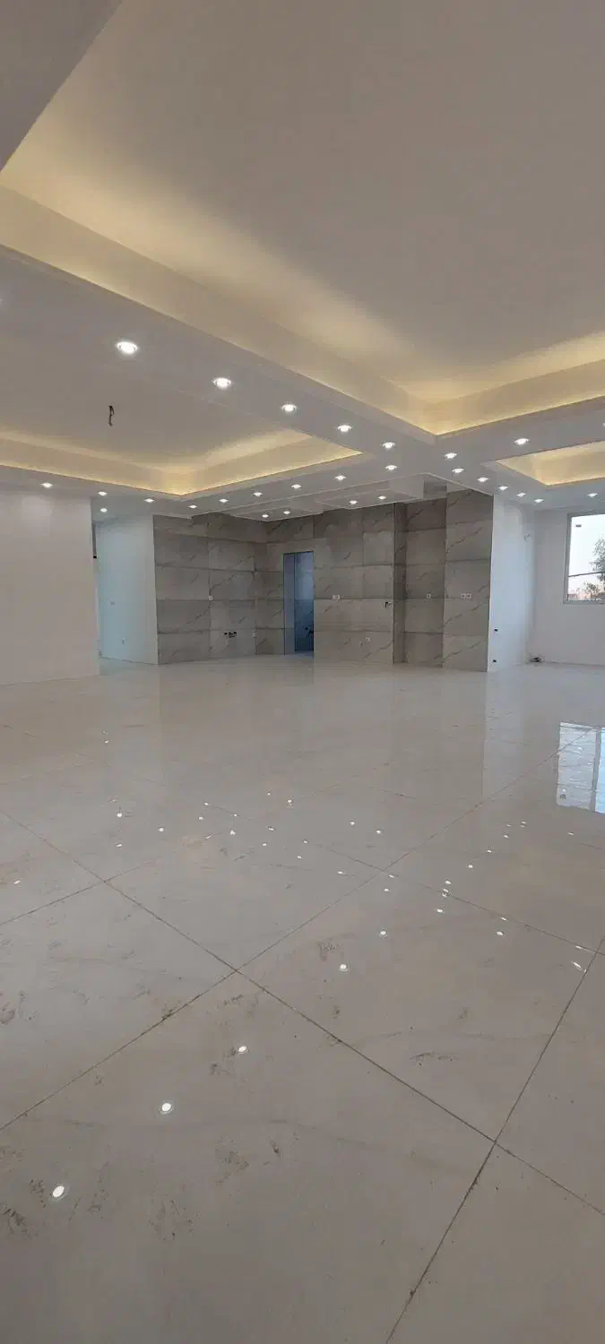 ۲۰۰متر/بدون مشرف/۴خواب/بر اصلی خیابان|فروش آپارتمان|قم, زنبیل آباد|دیوار