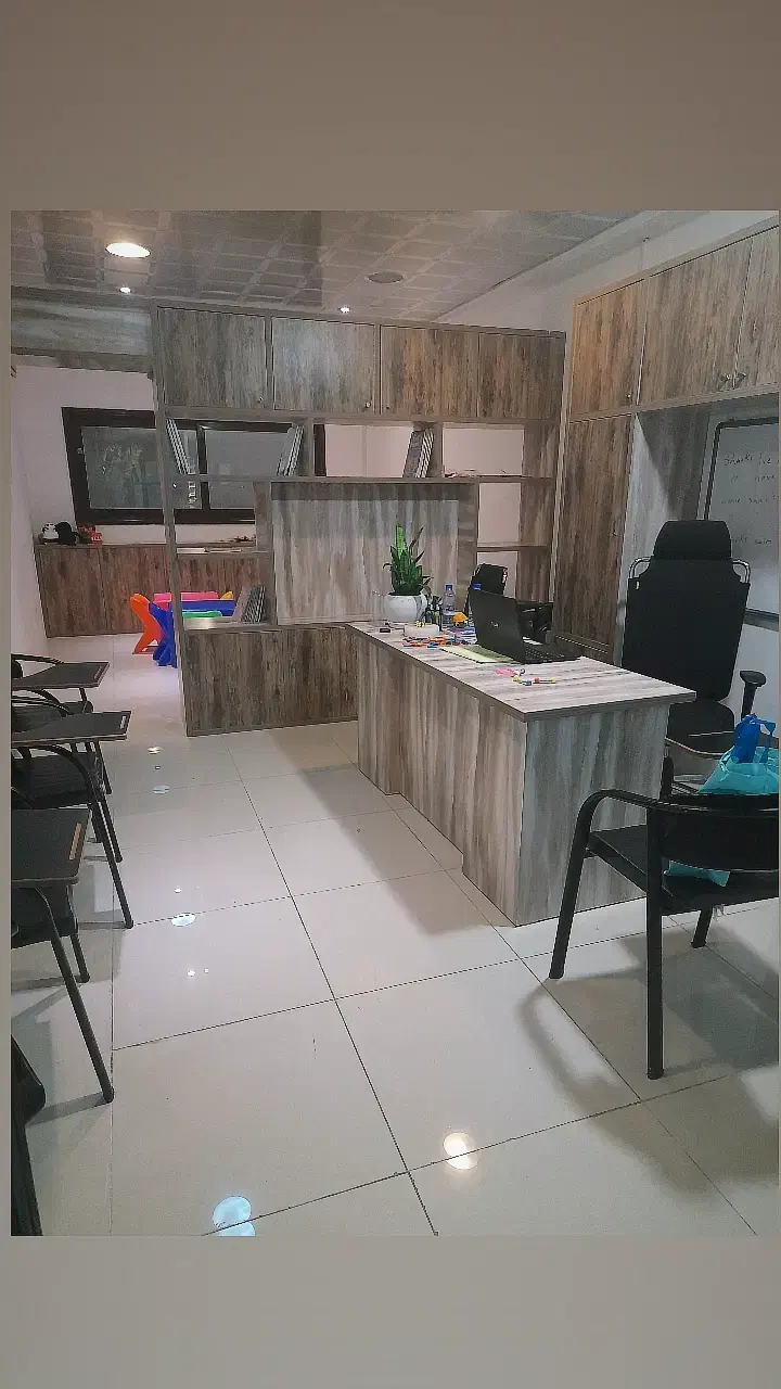 آکادمی زبان انگلیسی وارا|خدمات آموزشی|کیش, |دیوار