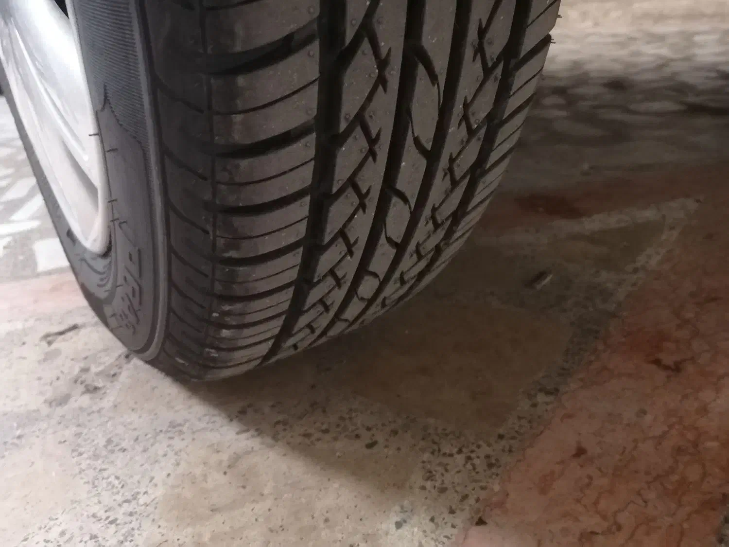 لاستیک نو زیر صفری به همراه رینگ نو|قطعات یدکی و لوازم جانبی|رشت, اسماعیل آباد|دیوار