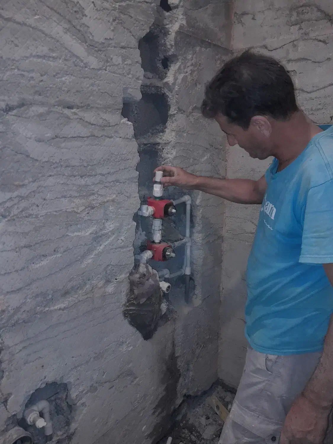 لوله کشی تخصصی احمد کار فوری تضمینی|خدمات پیشه و مهارت|کرج, عظیمیه|دیوار