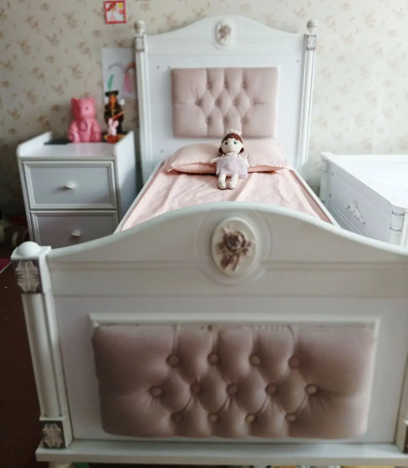 تخت کودک بسیار زیبا|تخت و صندلی بچه|شهریار, شهریار|دیوار