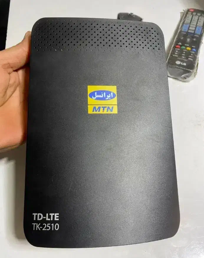 مودم سیم کارت خور ایرانسل مدل7060|مودم و تجهیزات شبکه|پرند, فاز ۵|دیوار