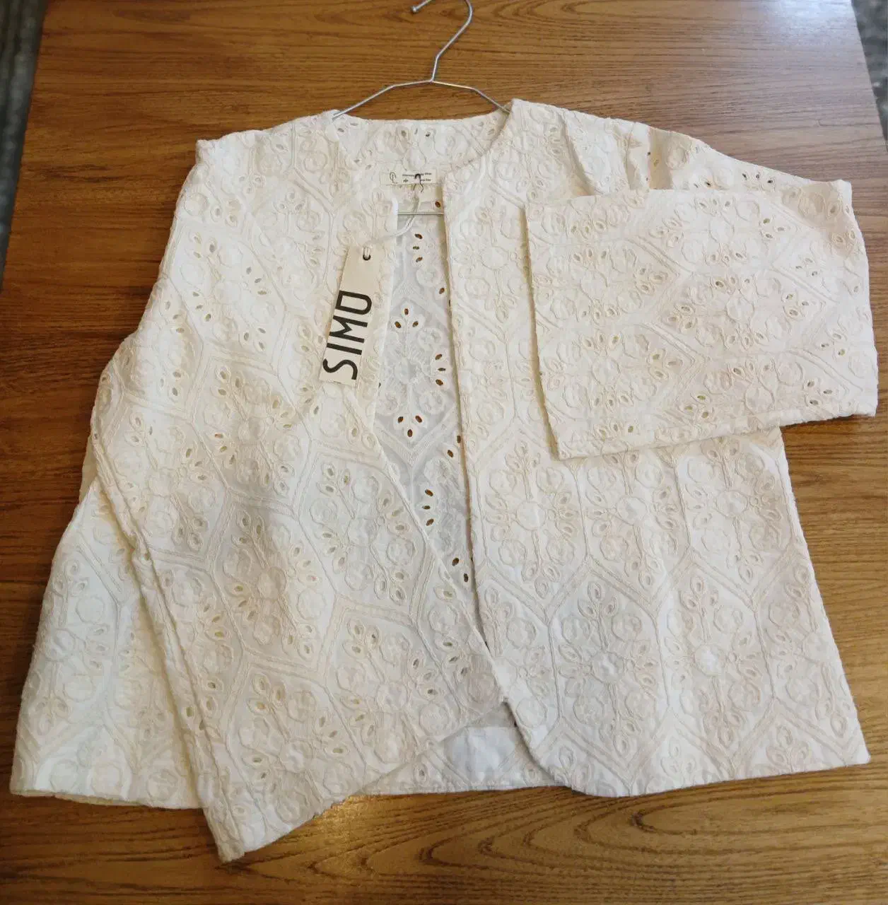 کت مجلسی|لباس|اصفهان, شفق|دیوار