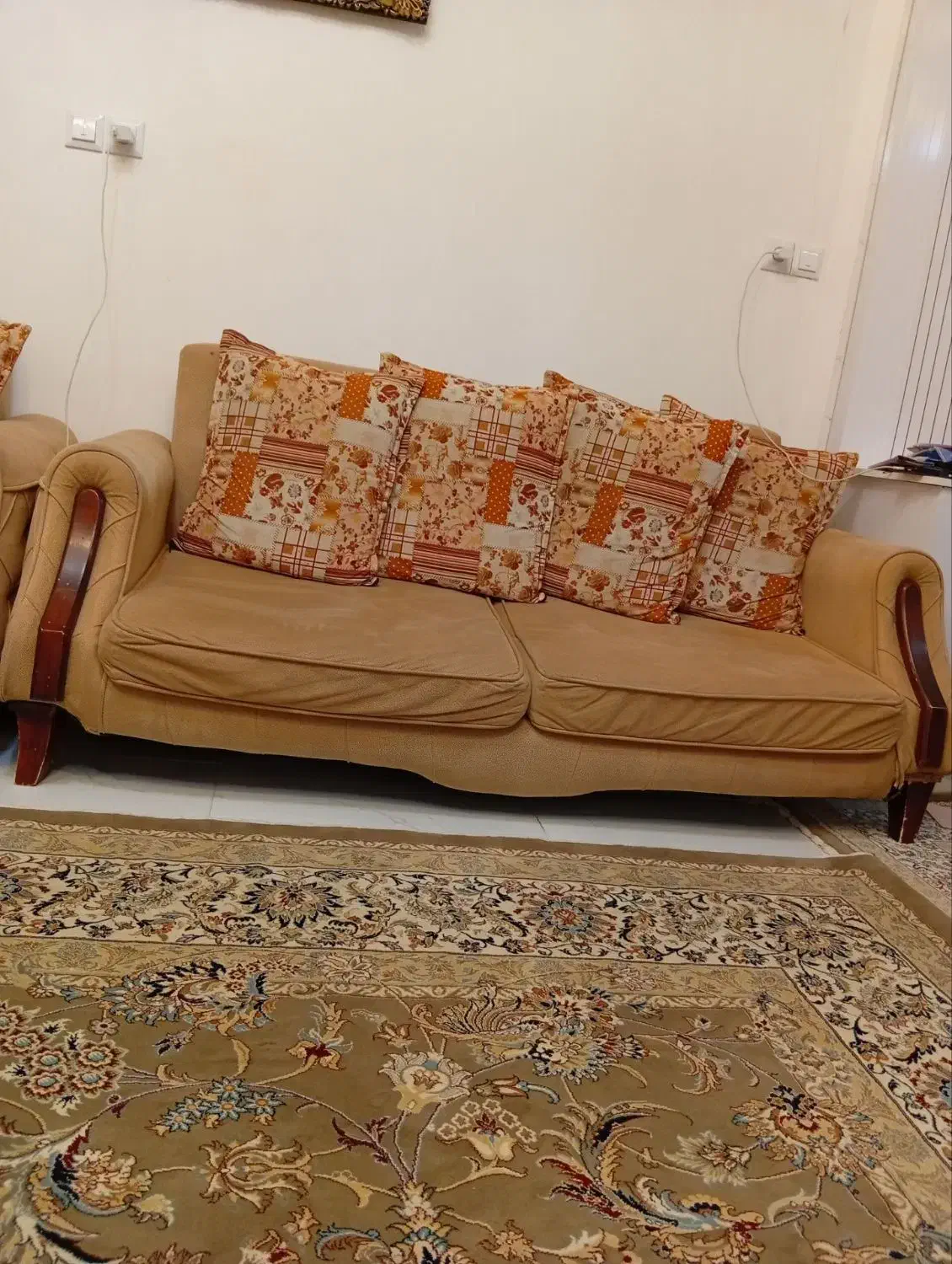 مبل|مبلمان خانگی و میز عسلی|تربت‌حیدریه, بالا ولایت|دیوار