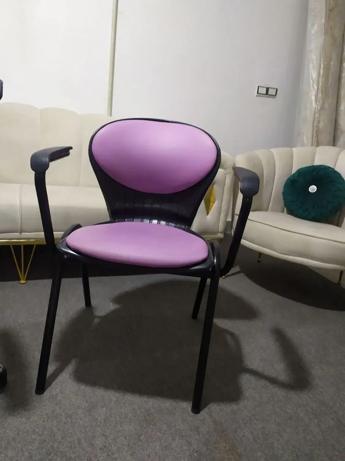 صندلی اداریی ترو تمیز مرتب|مبلمان اداری|ملایر, |دیوار