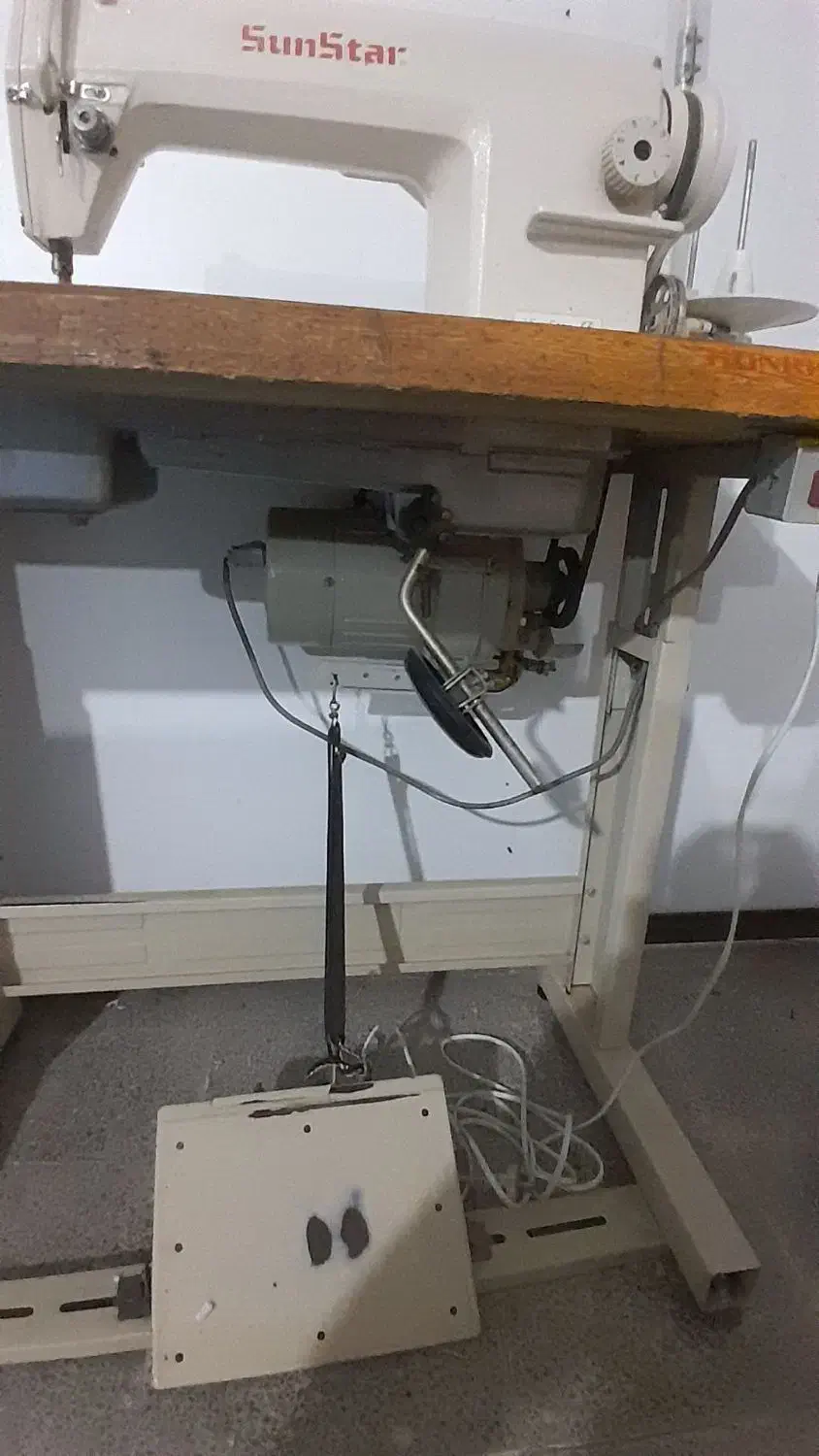 چرخ صنعتی راسته دوز|چرخ خیاطی و ریسندگی|صفادشت, |دیوار